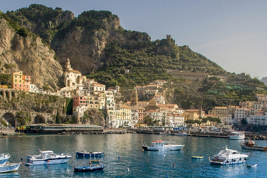 Amalfi yacht charter